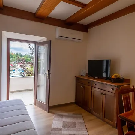 Ferienwohnung Pod Voltom Klenovica Zimmer foto